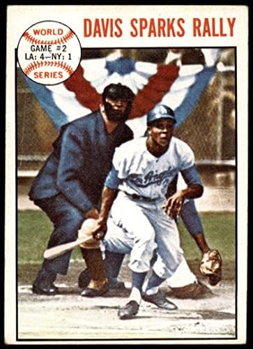 1964. Topps 137 1963 World Series - Igra 2 - Rally Davis Sparks - Willie Davis Los Angeles/New York Dodgers/Yankees VG Dodgers/Yankees