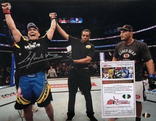 Lyoto Machida potpisao UFC MMA 11x14 Fotografija Dan Henderson Victory SI - Autografirane UFC fotografije